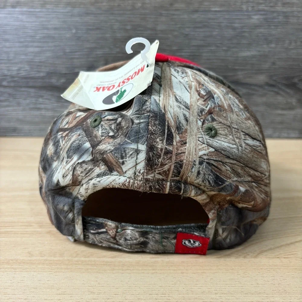 Wisconsin Badgers Hat Cap Strap‎ Back Red Camo NCAA Adjustable NWT *